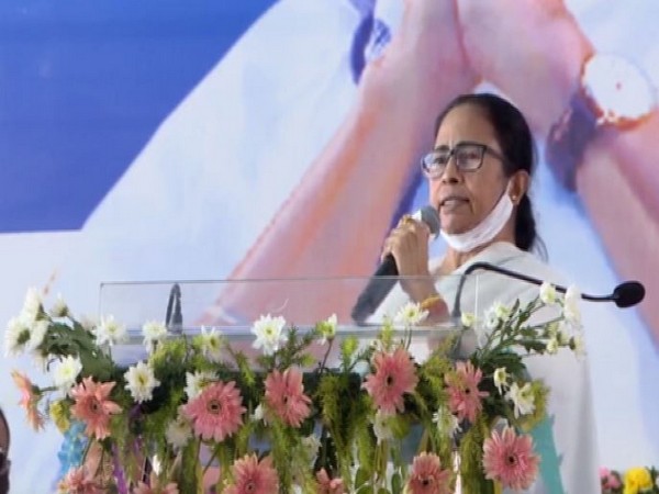Ready to work with Centre for speedy vaccination: Mamata Banerjee 