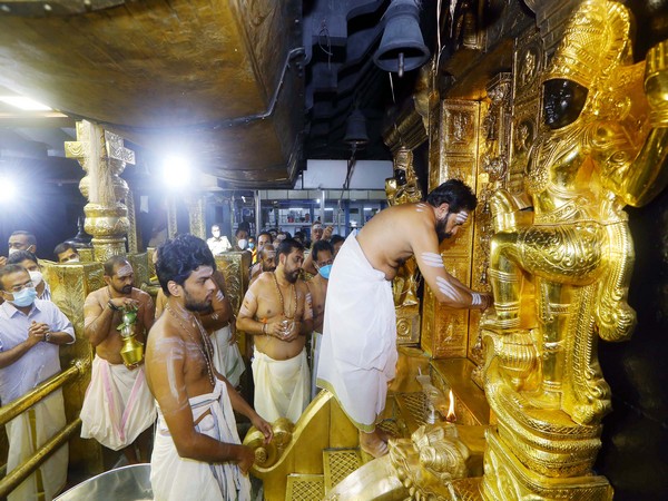 Over 2.5 lakh pilgrims visit Sabarimala in first six days of pilgrimage season