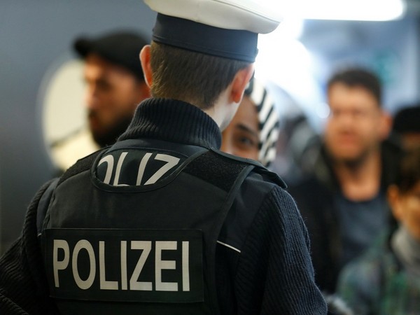 Germany knife attack suspect arrested, 2 killed, 5 injured