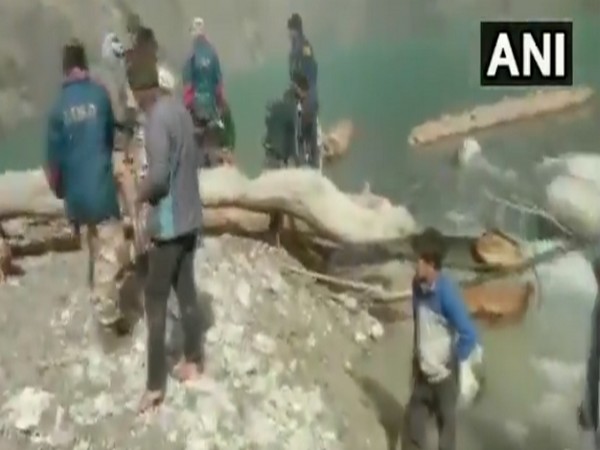 U'khand: ITBP, SDRF remove obstacles from artificial lake in Chamoli