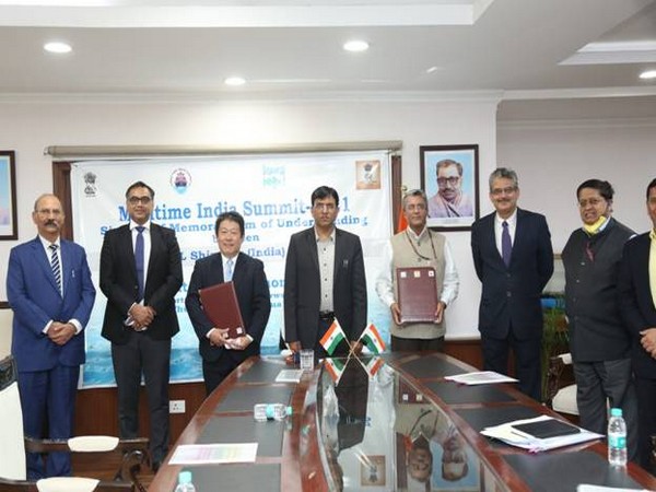 IWAI inks pact with MOL (Asia Oceania) for transportation of LPG through Inland Waterways
