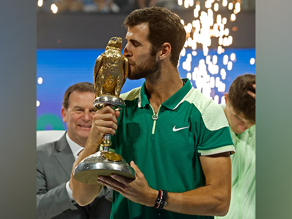 Khachanov Stuns De Minaur to Chase Consecutive ATP Titles