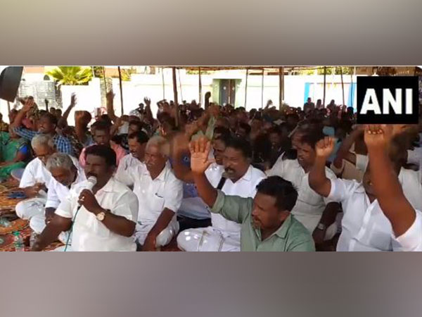 Tamil Nadu: Fishermen protest in Rameshwaram enters second day