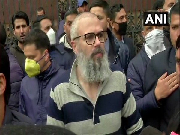 Release Mehbooba Mufti, others from detention: Omar Abdullah