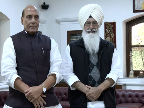 Rajnath Singh visits Radha Soami Satsang Beas in Punjab, meets chief Dhillon