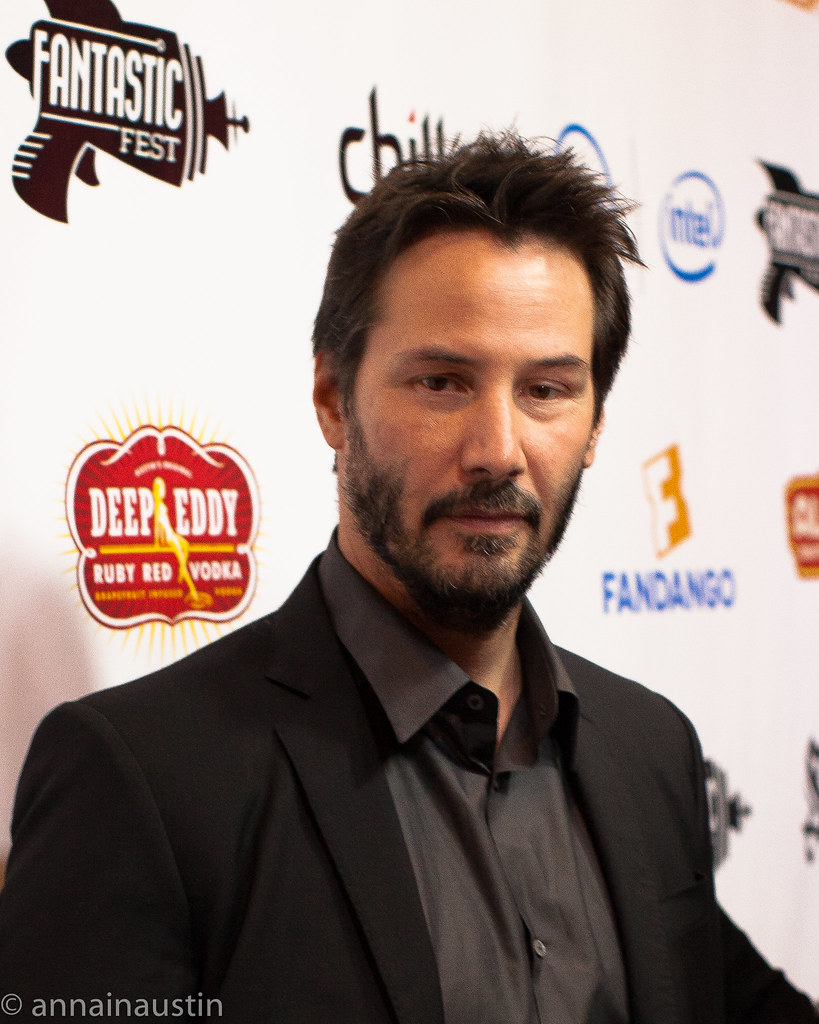 Keanu Reeves doesn't know Internet is obsessed with him