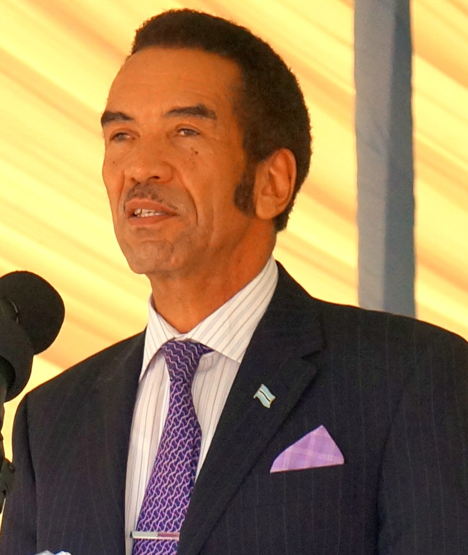 Botswana ex-president backs opposition ahead of poll