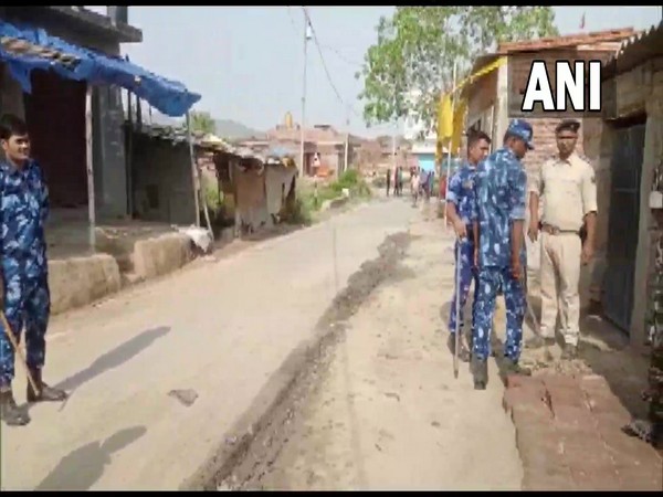 Two die after consuming spurious liquor in Bihar's Aurangabad, 70 held