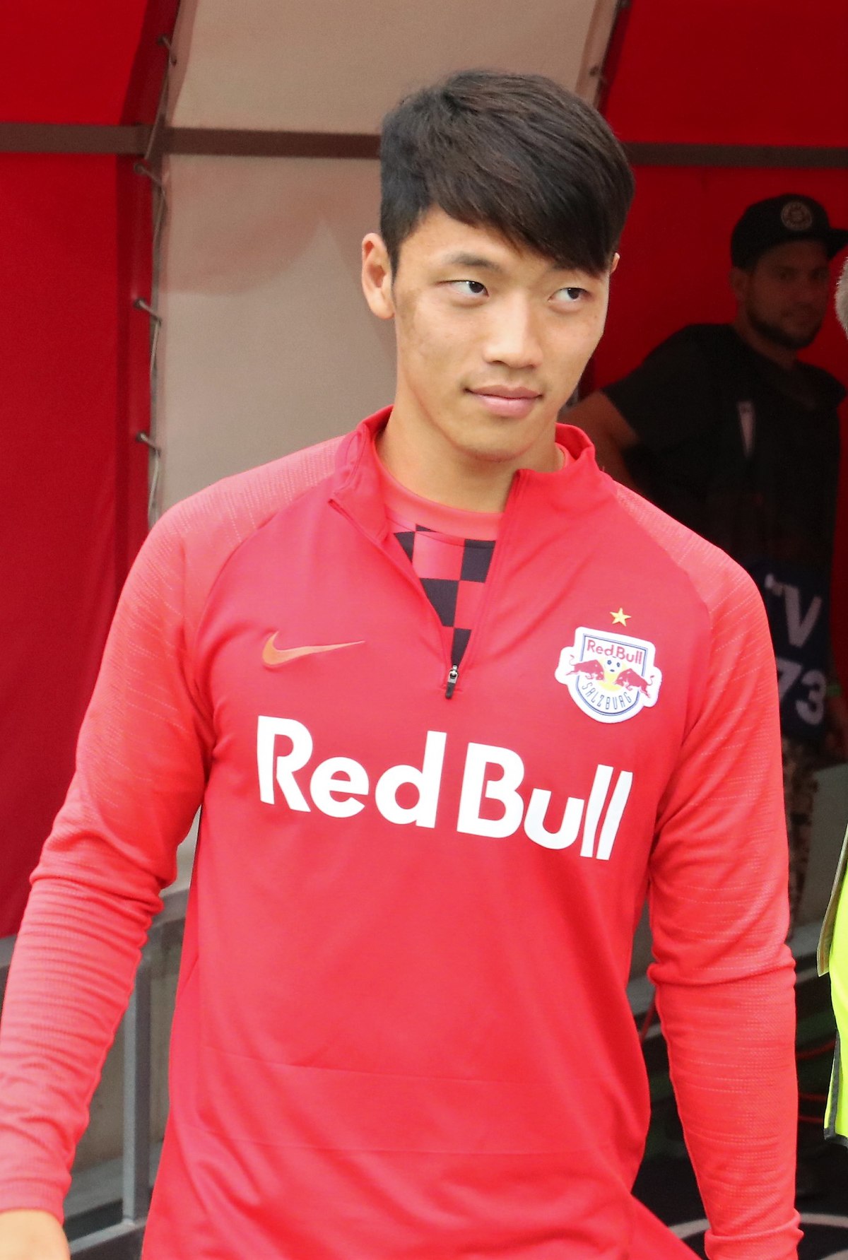 Soccer-Wolves striker Hwang looks to top scorer Son for inspiration