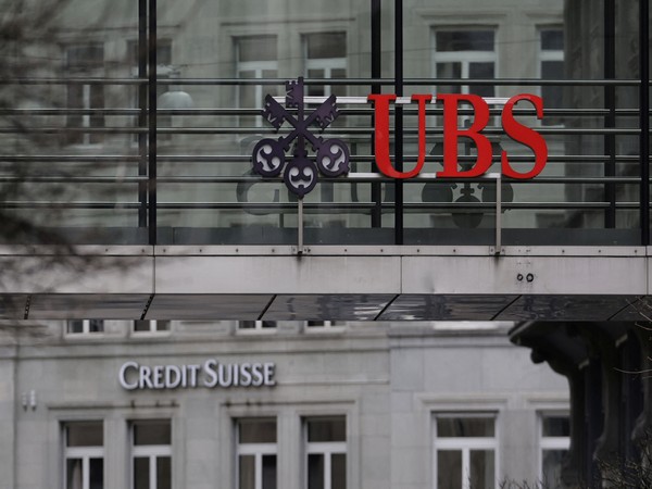 UBS China suspends funds management project after Credit Suisse deal