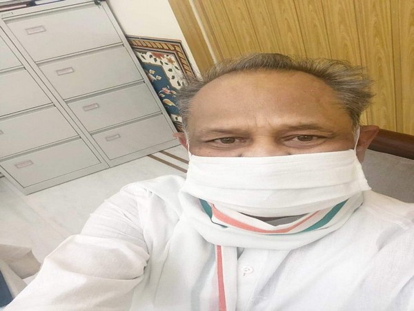 Ashok Gehlot posts selfie with mask as part of Raj govt's 10-day awareness campaign against COVID-19