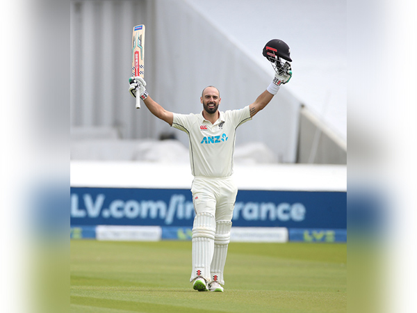 Sports News Roundup: Cricket-NZ still in heavyweight Headingley fight, says Mitchell; Swimming-Ledecky dominates to take 800m freestyle gold, Milak completes butterfly double and more 