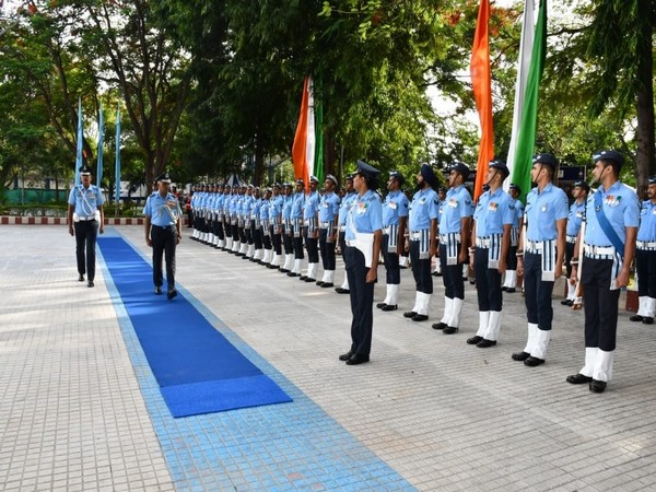 IAF Training Command chief visits Air Force Administrative College Coimbatore