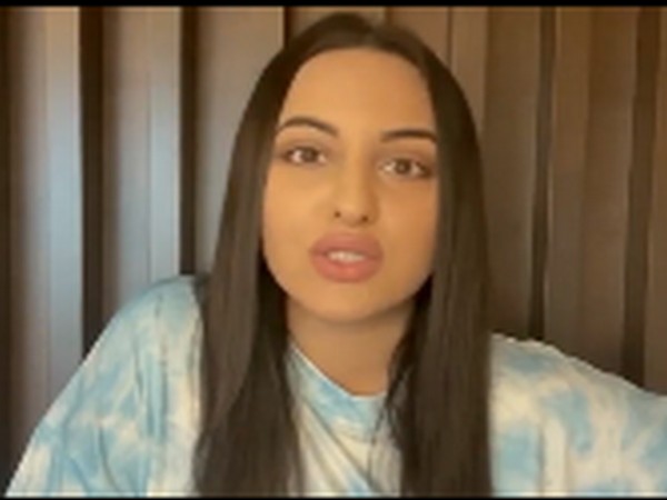 Sonakshi Sinha launches campaign to end cyberbullying