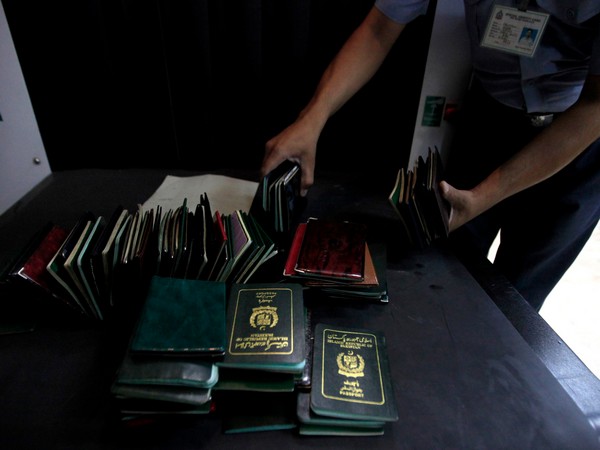 Pakistani Passport Retains Rank As Fourth Worst Globally; UAE Vaults into Top 10