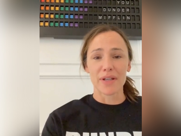 Jennifer Garner shares emotional video after finishing watching 'The Office' series