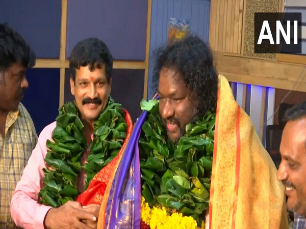 Srikanth Deva, EV Ganesh Babu celebrate as 'Karuvarai' wins Best Non-Feature Film