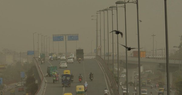Delhi witnesses misty morning with minimum temperature of 22.4 degree celsius