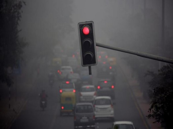 'Run for Unity' participants brave bad air quality in Delhi