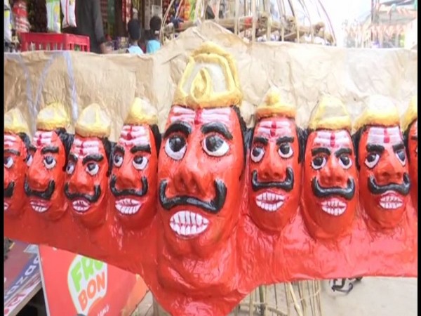 Dusshera: Ravan effigy makers unhappy with drop in sale amid COVID-19