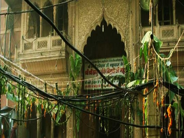 Mathura's Banke Bihari temple reopens for devotees
