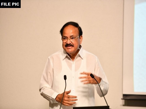 Vice President Naidu wishes countrymen on Dussehra