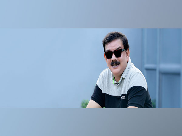 Priyadarshan Reunites with Akshay Kumar After 14 Years for 'Bhoot Bangla'