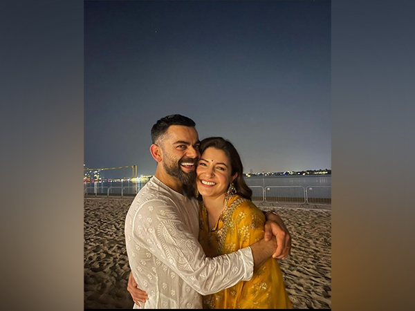 Anushka Sharma leaves husband Virat Kohli mesmerised with her Diwali look 