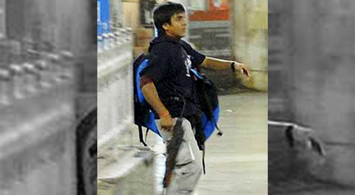 There were 2 police battalions in CST, but did nothing: Photojournalist of 26/11