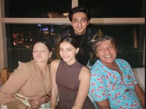 Ananya Panday shares picture with dad Chunky Panday, cousin Ahaan