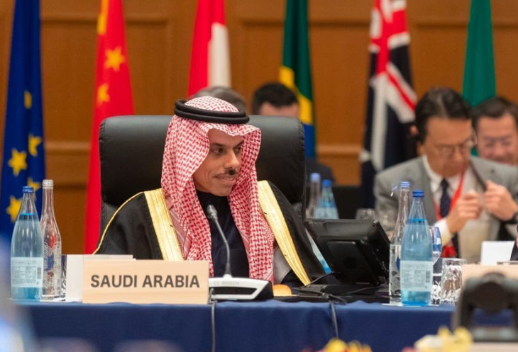 Saudi Arabia appeals for calm after killing of Iranian general