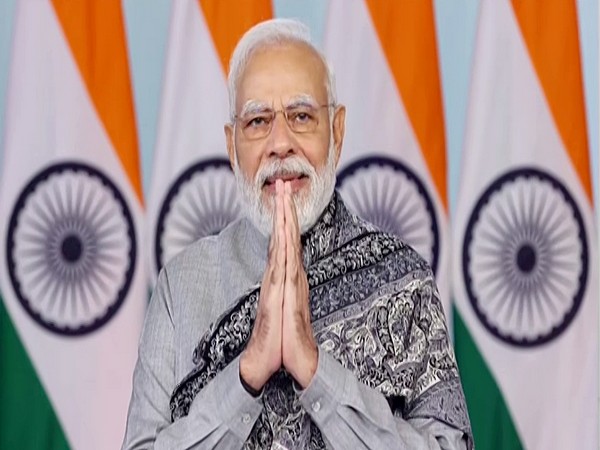 PM Modi, Congress Chief extend Christmas Greetings to Nation