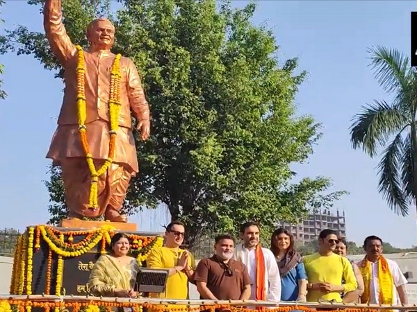 Pankaj Tripathi, team 'Main Atal Hoon' pay tribute to Atal Bihari Vajpayee on his birth anniversary