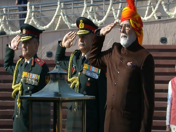 A Nation Remembers: Republic Day Tribute at National War Memorial