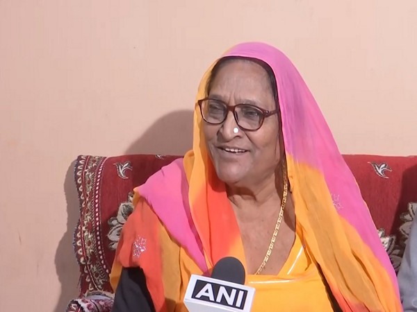 Folk Singer Begum Batool Honored with Padma Shri for Preserving Rajasthan's Musical Heritage