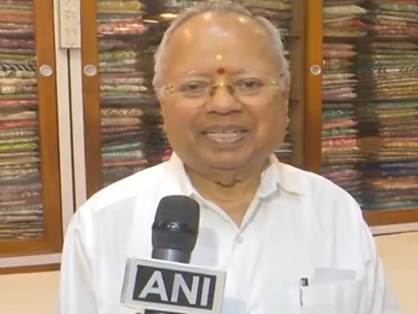 Nalli Kuppuswami Chetti Dedicates Padma Bhushan to Weavers