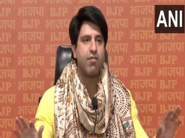 Arvind Kejriwal deserves Nobel Prize for corruption: Shehzad Poonawalla