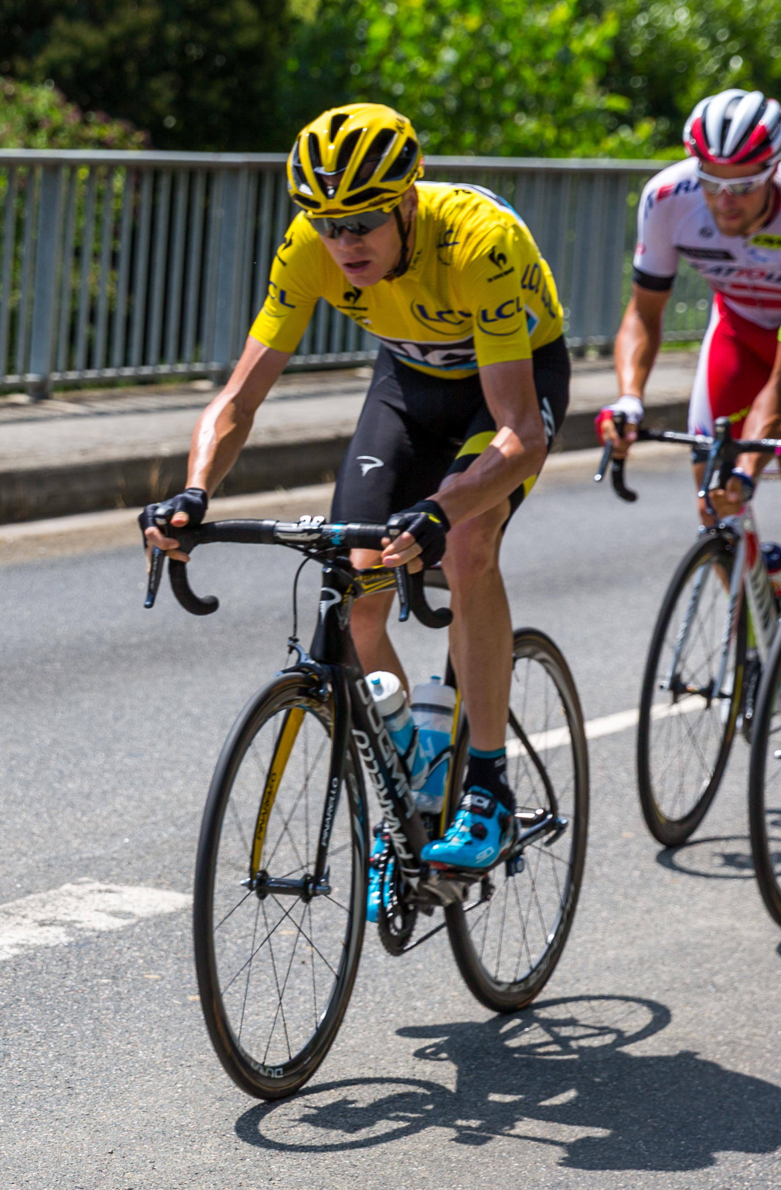 Cycling-Froome out of Tour de France after crash in Criterium