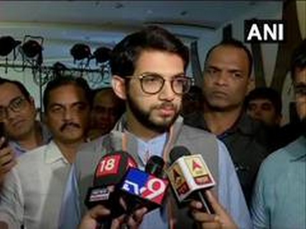 Aaditya Thackeray urges people to maintain distance at grocery shops