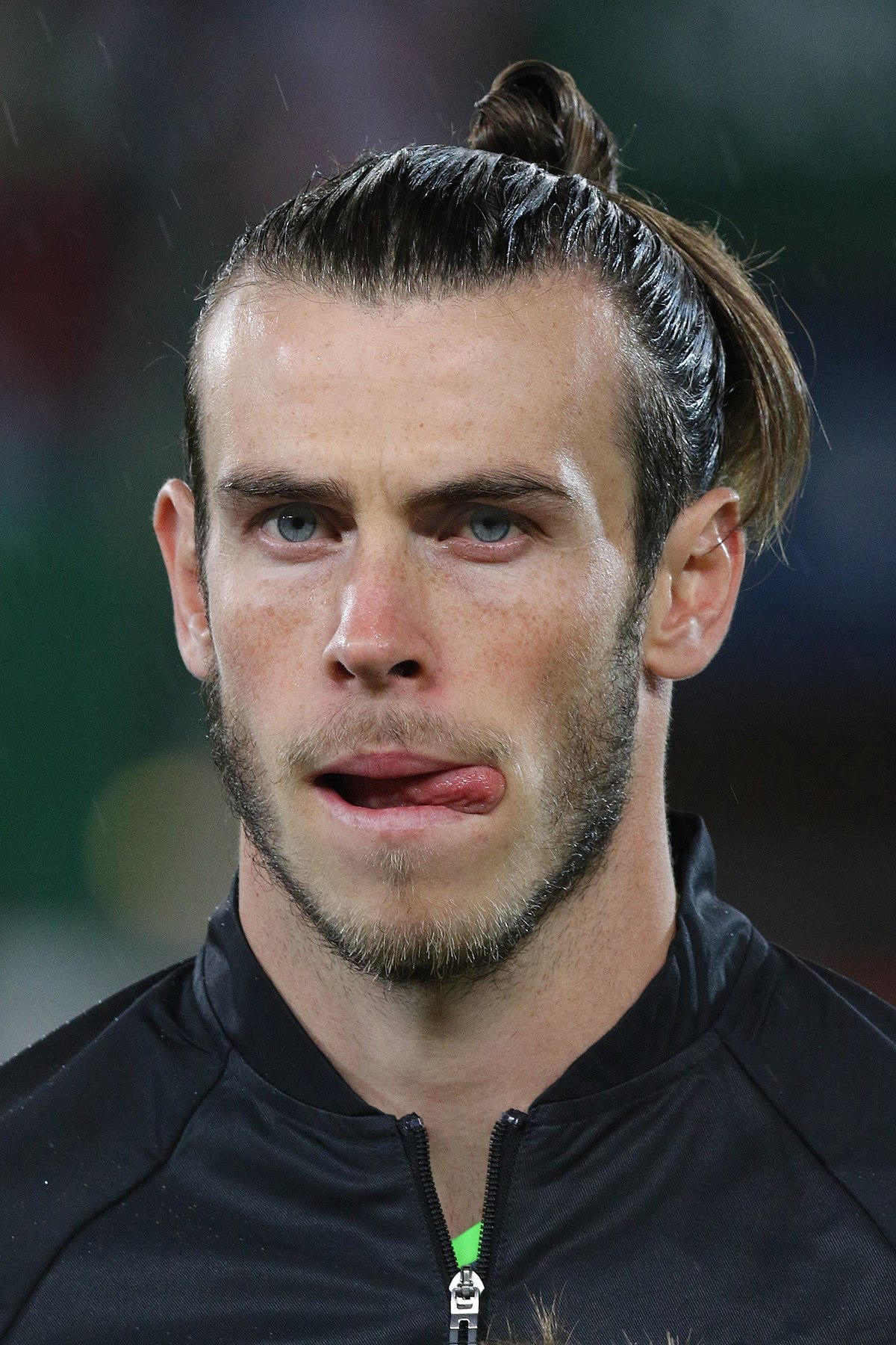 Soccer-Wales forward Bale on 'good path' to be fully fit for World Cup