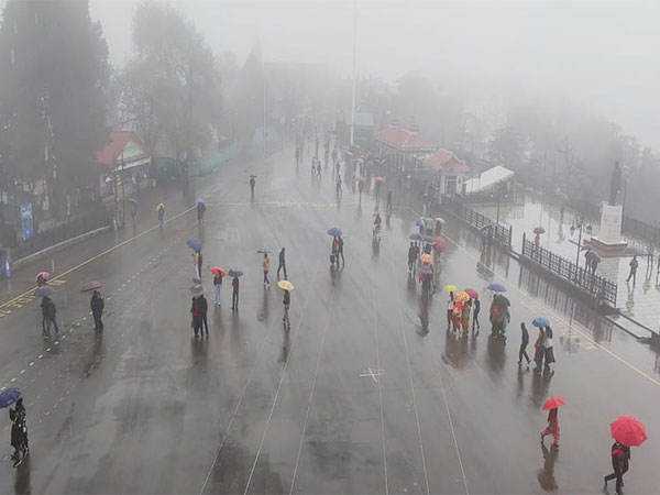 Himachal Pradesh: IMD predicts thunderstorms, rain in 10 districts during next 48 hours