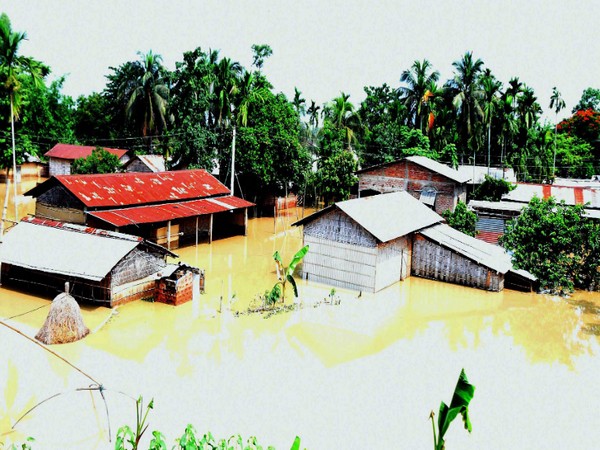 Centre releases Rs 324 crore advance from SDRF for flood-hit Assam