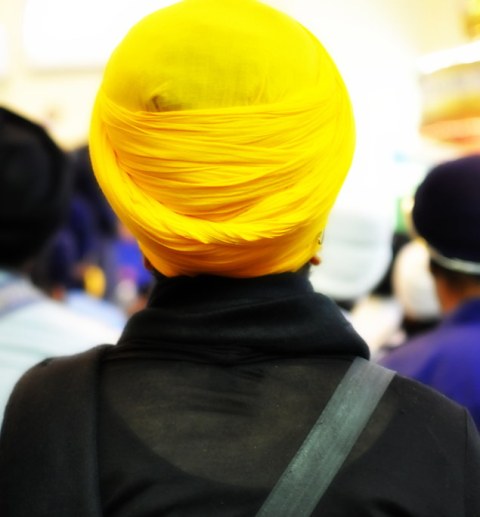 1,100 Indian Sikhs reach Gurdwara Punja Sahib in Pak