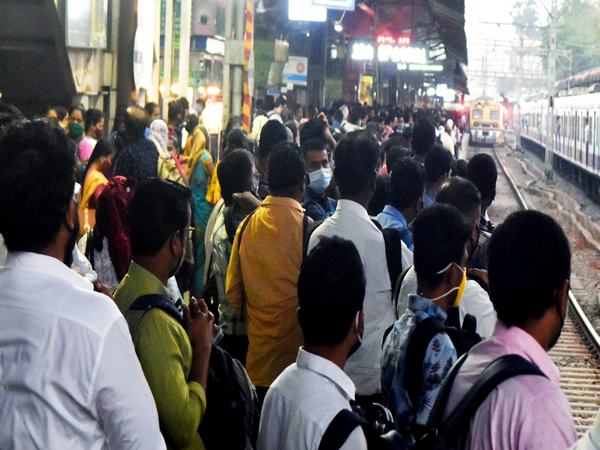 Mumbai: Goods train stalls near Badlapur station, train movement affected