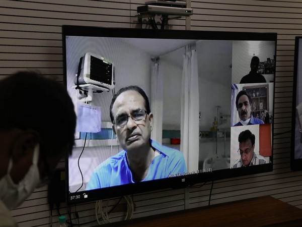 Madhya Pradesh: Shivraj Singh Chouhan reviews COVID-19 measures from hospital