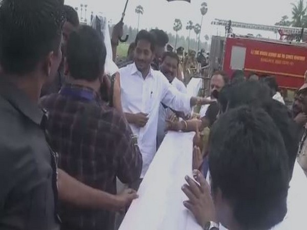 Andhra Pradesh: CM Reddy tours flood-hit areas of Konaseema district