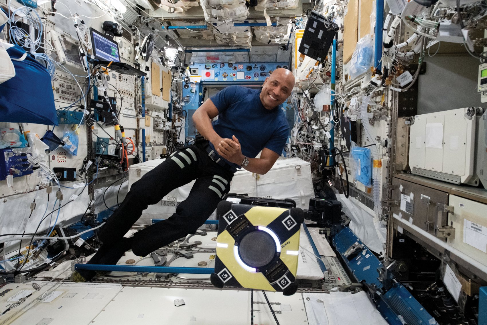 Watch NASA's Astrobee space-bots working independently on space station for the first time