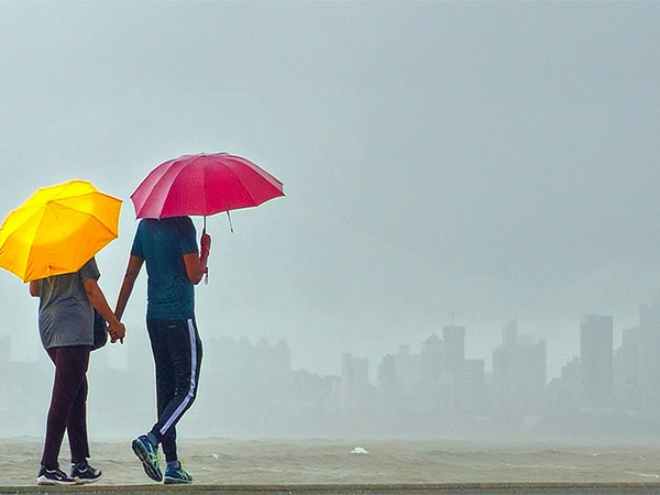 Mumbai Braces for Heavy Rainfall and Gusty Winds Following Orange Alert by IMD