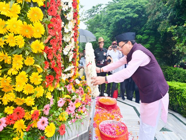 Uttarakhand CM Dhami Pays Tribute to Kargil Martyrs, Announces Major Benefits for Families