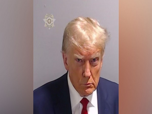 US: Trump’s presidential campaign sells merchandise featuring his mugshot